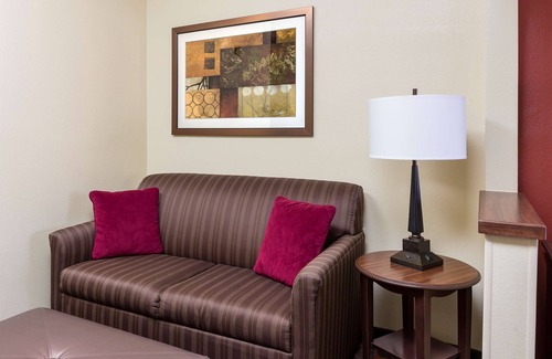 Shawnee Hotel | Hampton Inn Shawnee