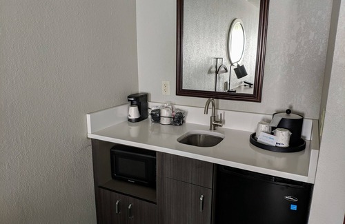 Colorado Springs Hotel | Hampton Inn & Suites Colorado Springs/Air Force Academy