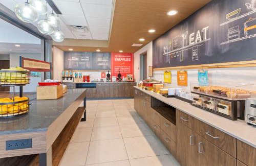 Alachua Hotel | Hampton Inn & Suites Alachua I-75, FL