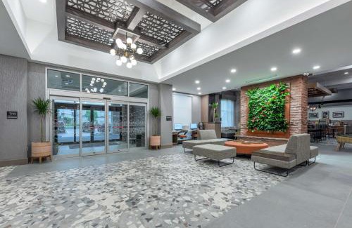 Charlottetown Hotel | Hampton Inn & Suites Charlottetown