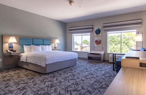 Denton Hotel | Hampton Inn & Suites Denton