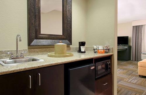 Florence Hotel | Hampton Inn & Suites Florence-Downtown