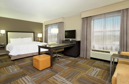 Florence Hotel | Hampton Inn & Suites Florence-Downtown
