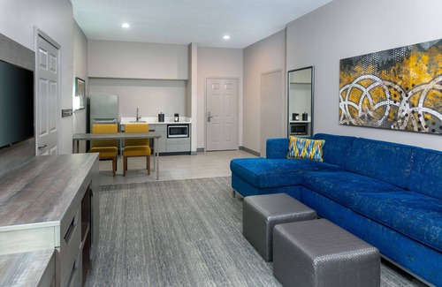 Country Club Plaza Area Hotel | Hampton Inn & Suites Kansas City-Country Club Plaza