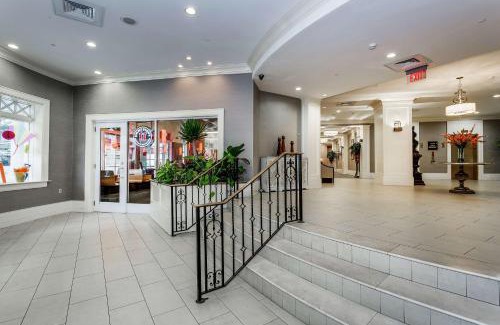 Central Business District Hotel | Hampton Inn & Suites Mobile - Downtown Historic District