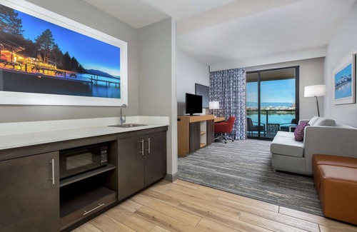 Sparks Hotel | Hampton Inn & Suites Reno/Sparks