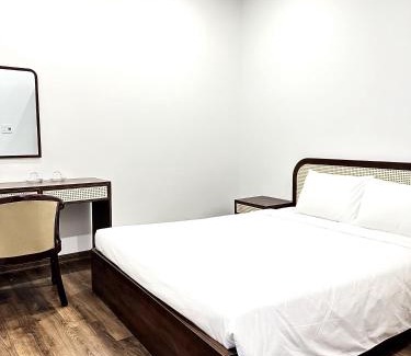 Hai Chau Hotel | Han Riverine Hotel & Cafeteria DaNang