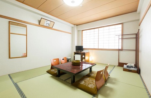 Ukyo Ward Hotel | Hanazono Kaikan
