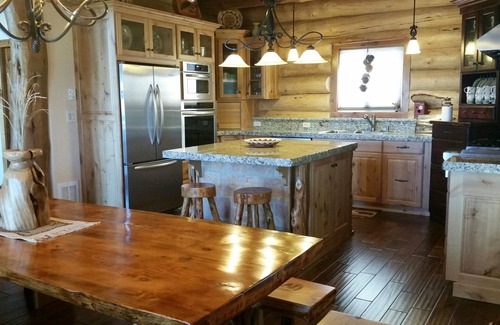 Island Park Cabin | Handcrafted Log Cabin On Island Park Reservoir With Beautiful Views & Hot Tub!