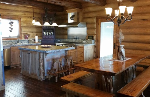 Island Park Cabin | Handcrafted Log Cabin On Island Park Reservoir With Beautiful Views & Hot Tub!