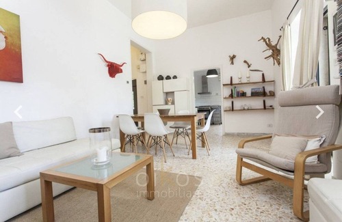 Oria Villa | Handsome Country Villa With Private Pool:your Dream Getaway!