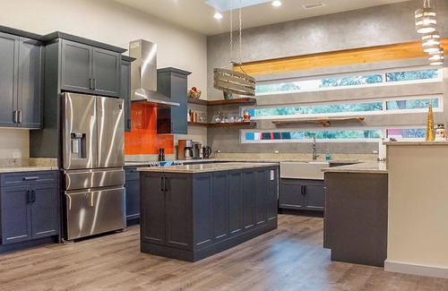 West Sedona House | Hanging in Sedona, Hot Tub, Heated Pool, Trail Access, and NO checkout chores!