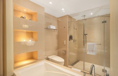 Jianggan Hotel | Hangzhou West Lake 6698 Crystal Hotel