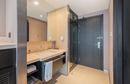 Jianggan Hotel | Hangzhou West Lake 6698 Crystal Hotel