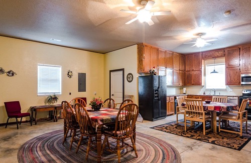 Huntsville House | Hannah House ~ Your Vacation Awaits!