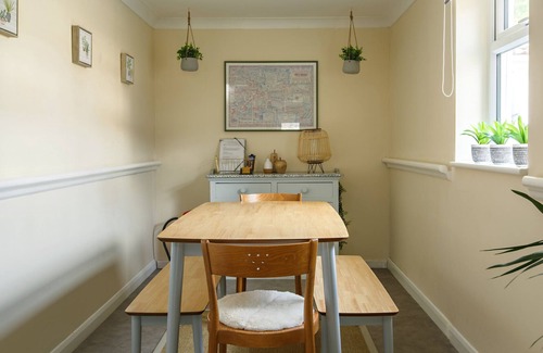 Buxton Cottage | HANNAH'S HIDEAWAY, pet friendly, with hot tub in Buxton, Norfolk