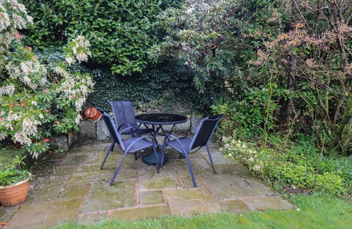 Hawkshead Cottage | HANNAKIN BARN, romantic in Hawkshead