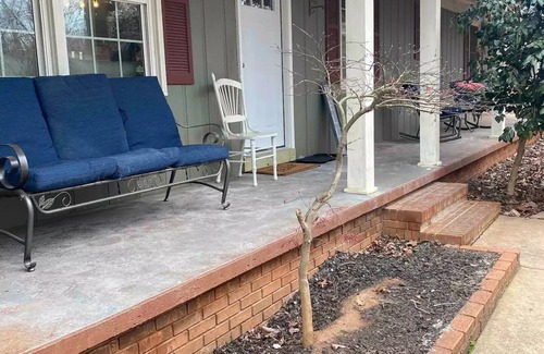 Seneca House | Hanover Haven 1 BR/1 Bath