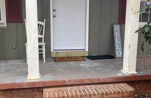 Seneca House | Hanover Haven 1 BR/1 Bath