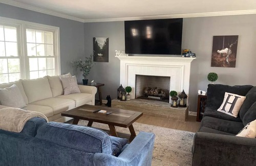 Seneca House | Hanover Haven 1 BR/1 Bath