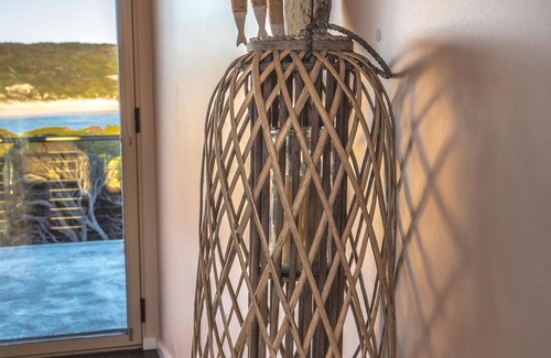 McDonald Cabin | Hanson Bay Wildlife Sanctuary and Cabins