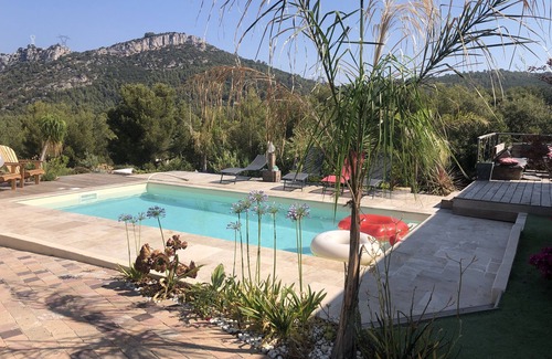 La Valette-du-Var House | Happiness House