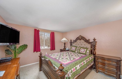 Harbor Springs Bed & Breakfast | Happy Days and Nights - The Loft