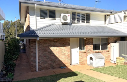 Port Macquarie House | Happy Days Beach Shack - Beachfront, 4 bedroom, Pets