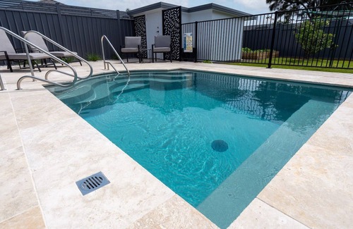 Culburra Beach House | Happy Dayz – Comfortable accommodation with pool