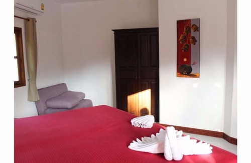 Karon Hotel | Happy Elephant Resort - Premium Deluxe rooms Without Kitchen 2
