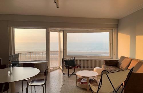 Mariakerke Apartment | HAPPY in OOSTENDE - Lovely apartment with seaview at the beach