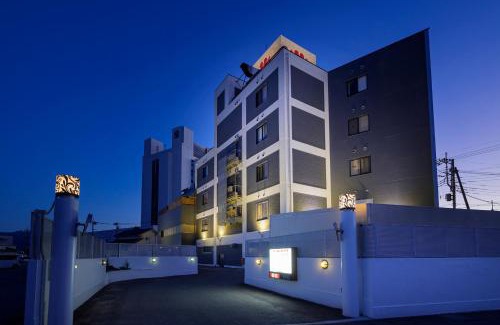 Showa Hotel | Happy Kiss (Adult Only)