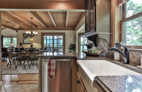 Big Canoe Cabin | Happy Ours - Big Canoe GA