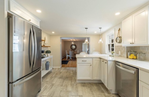Dennis Port House | "Happy Ours: Where Poolside Bliss Meets Ocean Breeze!"