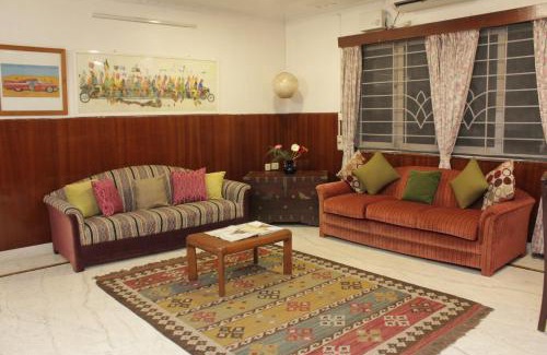 Mylapore Tiruvallikk Bed & Breakfast | Happy Planet