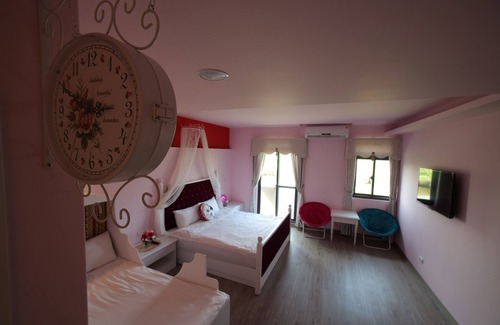 Wujie Bed & Breakfast | Happy Together B&B