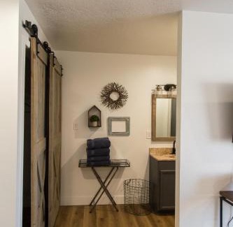 Tropic Bed & Breakfast | Happy Trails BnB