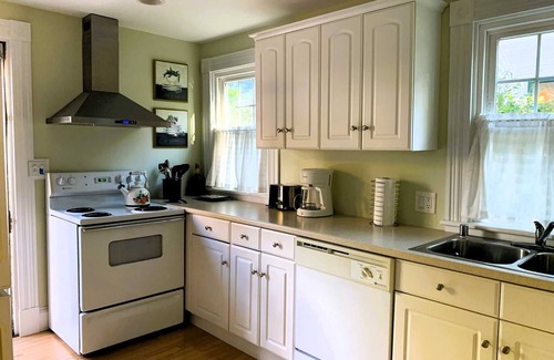 Bar Harbor Apartment | Harbor Breeze A - downstairs duplex in the village of Bar Harbor