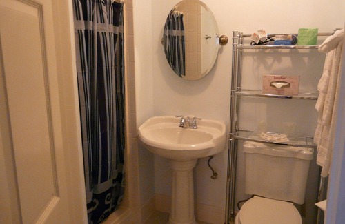 Eastside Santa Cruz Hotel | Harbor Inn