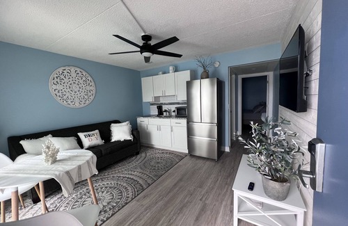 North Wildwood Resort | Harbor Light Condo