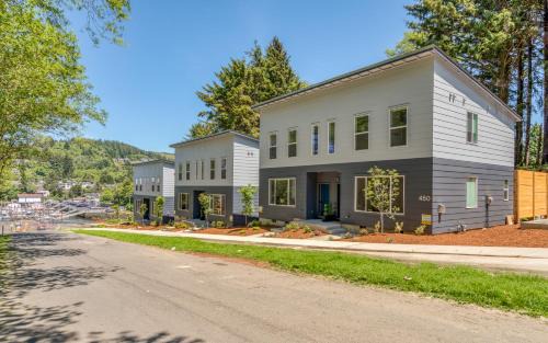 Depoe Bay House | Harbor Lights 6 - Maritime Magic Coastal Charm