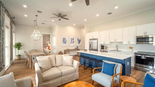Historic Seaport Apartment | Harbor Luxe Celebration Suites