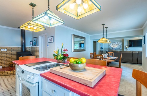 Barview House | Harbor Mist - Incredible Views and Private Beach