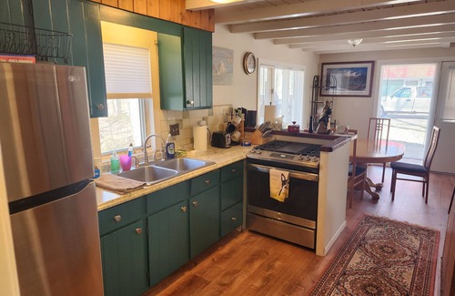 Harbor Springs Ski Chalet | HARBOR SPRINGS 3 BEDROOM/2 BATH COUNTRY CHALET