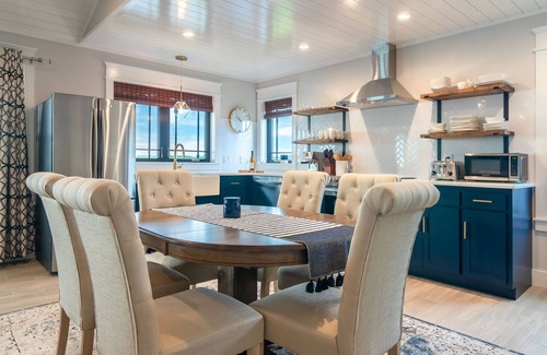 West Mystic House | Harbor View Landing Mystic CT - The Mystic Waterfront House - Third Floor Only