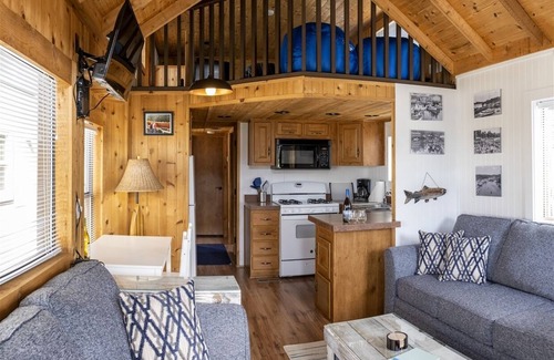 Fort Bragg House | Harbor Watch - World class views of the Pacific ocean and a short walk to the Noyo beach