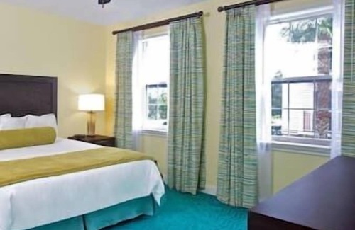 Paradise Island Resort | Harborside Beachfront Resort & Spa Atlantis, Meal Plans Optional