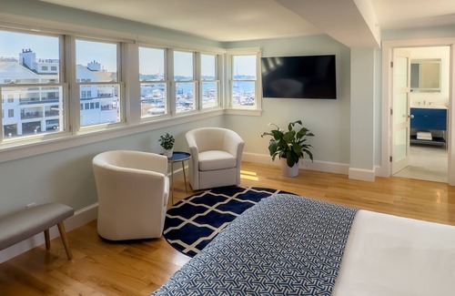 Yachting Village Hotel | Harborside Inn