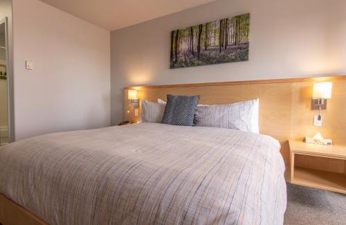 Ganges Hotel | Harbour House Hotel