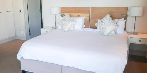 Hermanus City-Centre Apartment | Harbour House Hotel - Le Paradis Apartments
